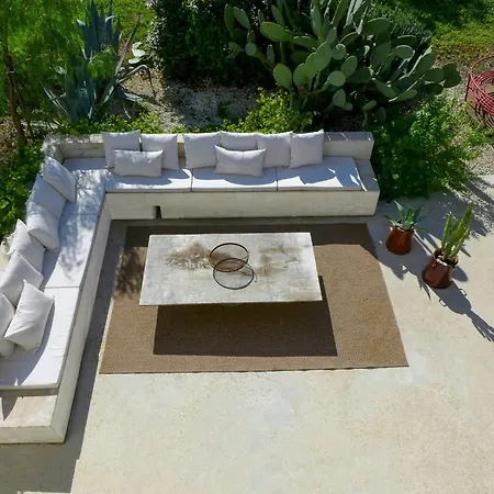 Mediterranean With Pool Near *
