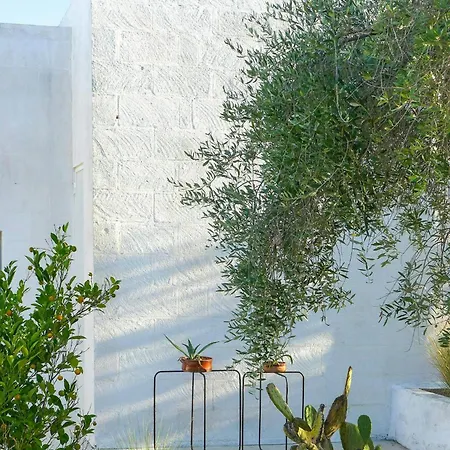 Mediterranean With Pool Near *